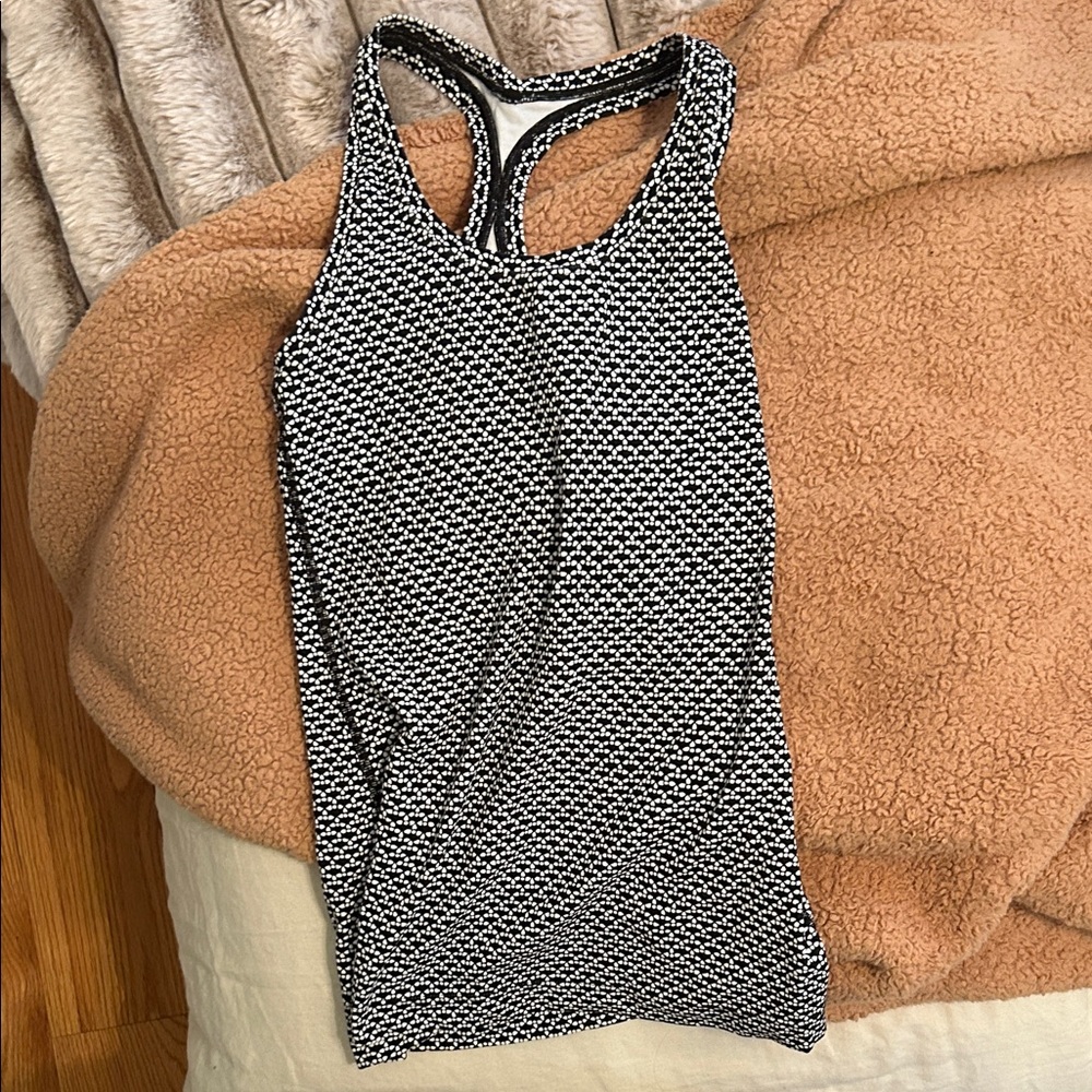 Lululemon tank top